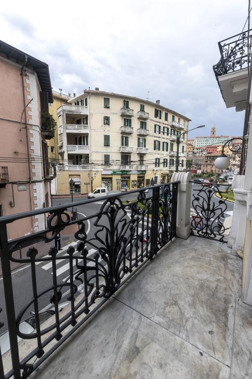 Cavour Guest House Ventimiglia Exteriér fotografie