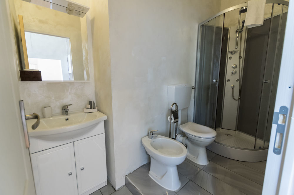 Cavour Guest House Ventimiglia Exteriér fotografie