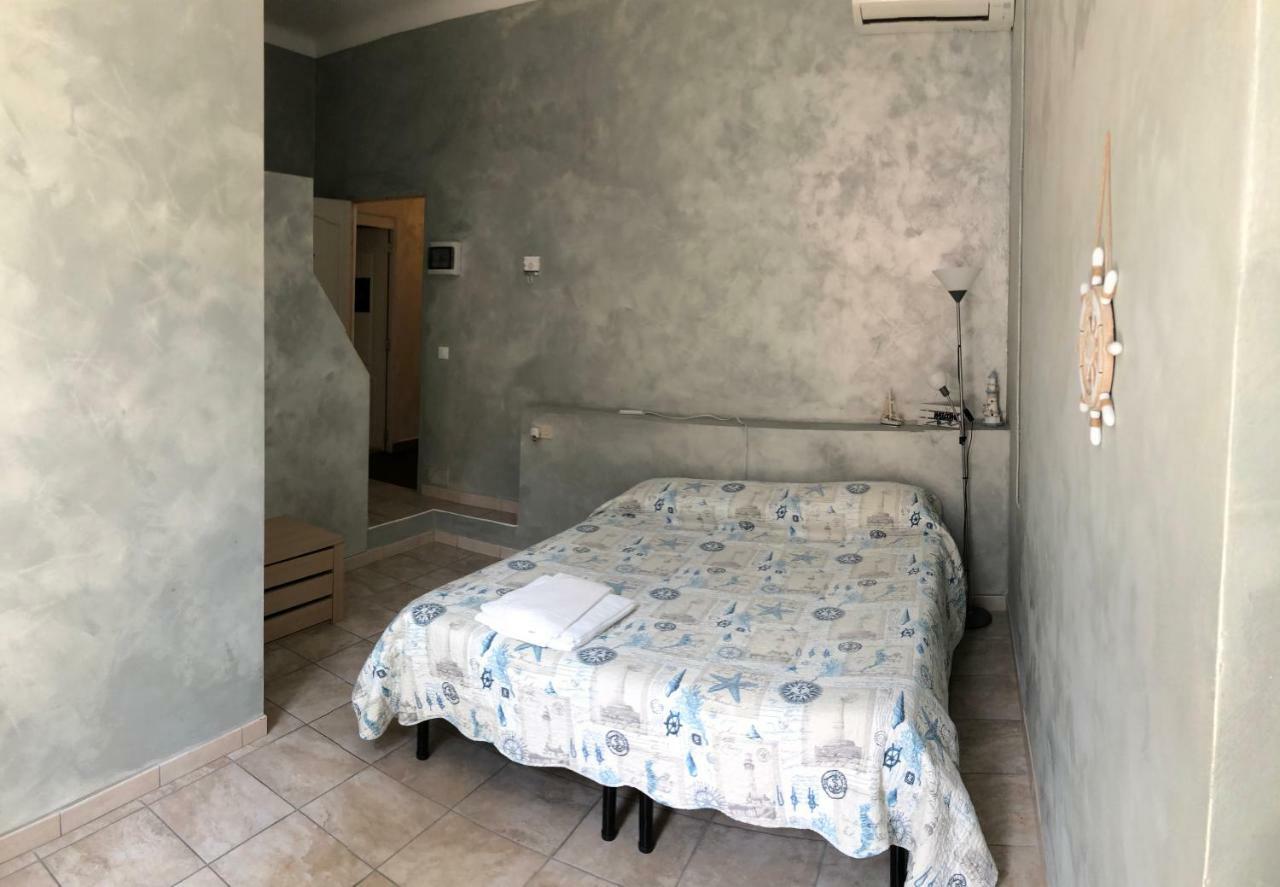 Cavour Guest House Ventimiglia Exteriér fotografie